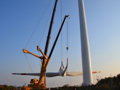 大型风力发电机吊装施工