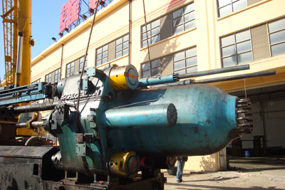 300型号挤压机施工