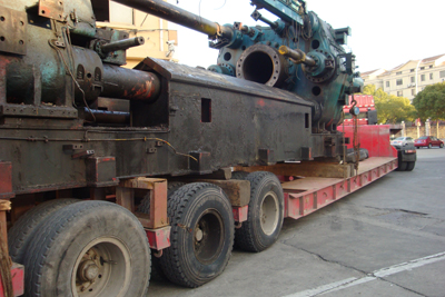 300型号挤压机施工